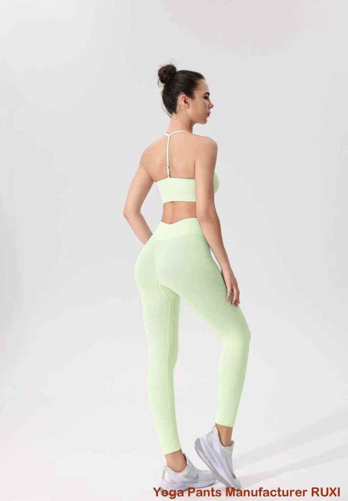 αθλητικό σορτς με ενσωματωμένο spandex